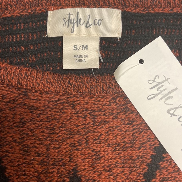 Styled & Co. - Women's Poncho with Fringe (NWT) - Picture 5 of 6